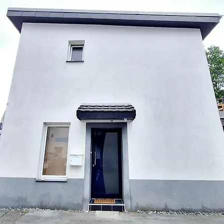 شقة Gesamte Stilvolle Mit Terrasse