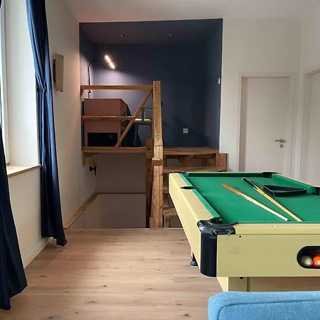 شقة Gesamte Stilvolle Mit Terrasse *