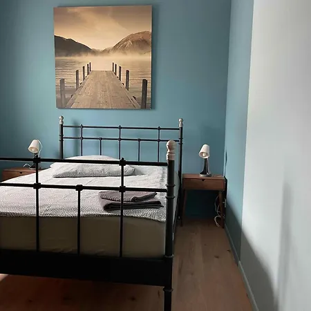 Gesamte Stilvolle Mit Terrasse