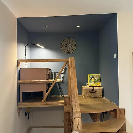 Gesamte Stilvolle Mit Terrasse