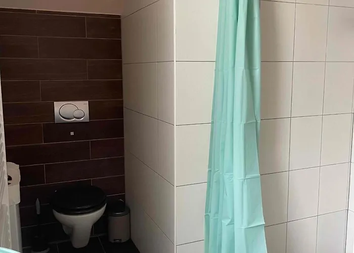 Gesamte Stilvolle Mit Terrasse